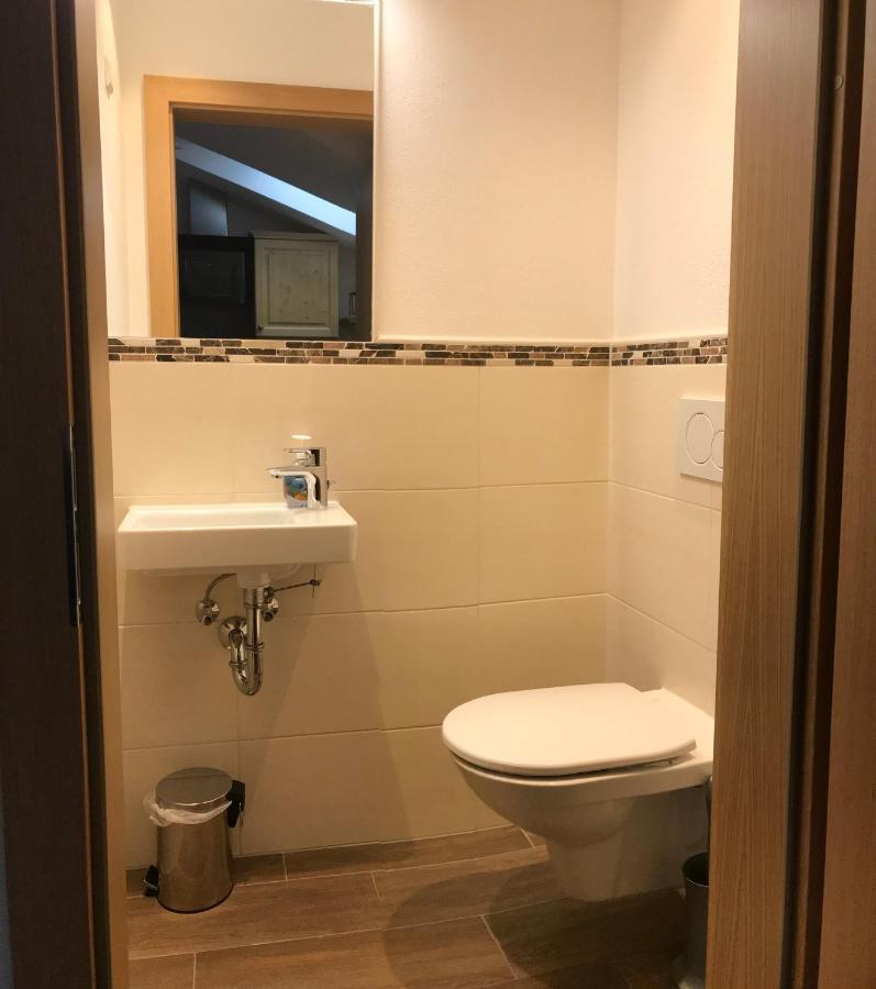 Hirschberg Apartment *